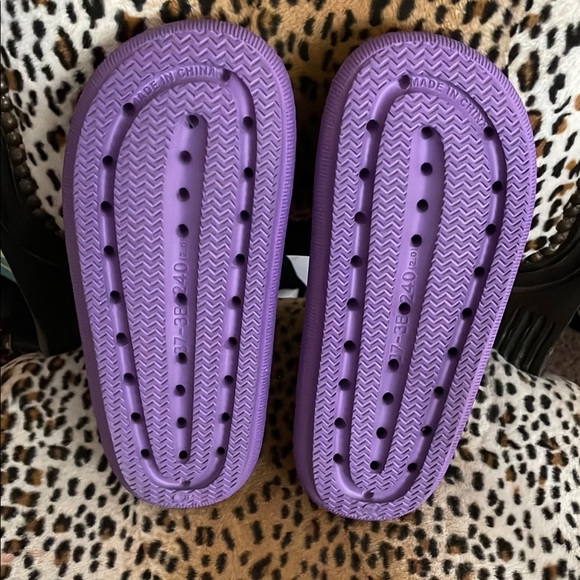 Purple slides, cushy, and comfortable - Picture 2 of 4
